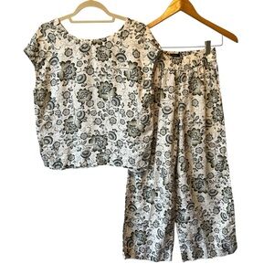 Tahari 100% Linen outfit XS S Wide leg pants Sleeveless top Gray white floral